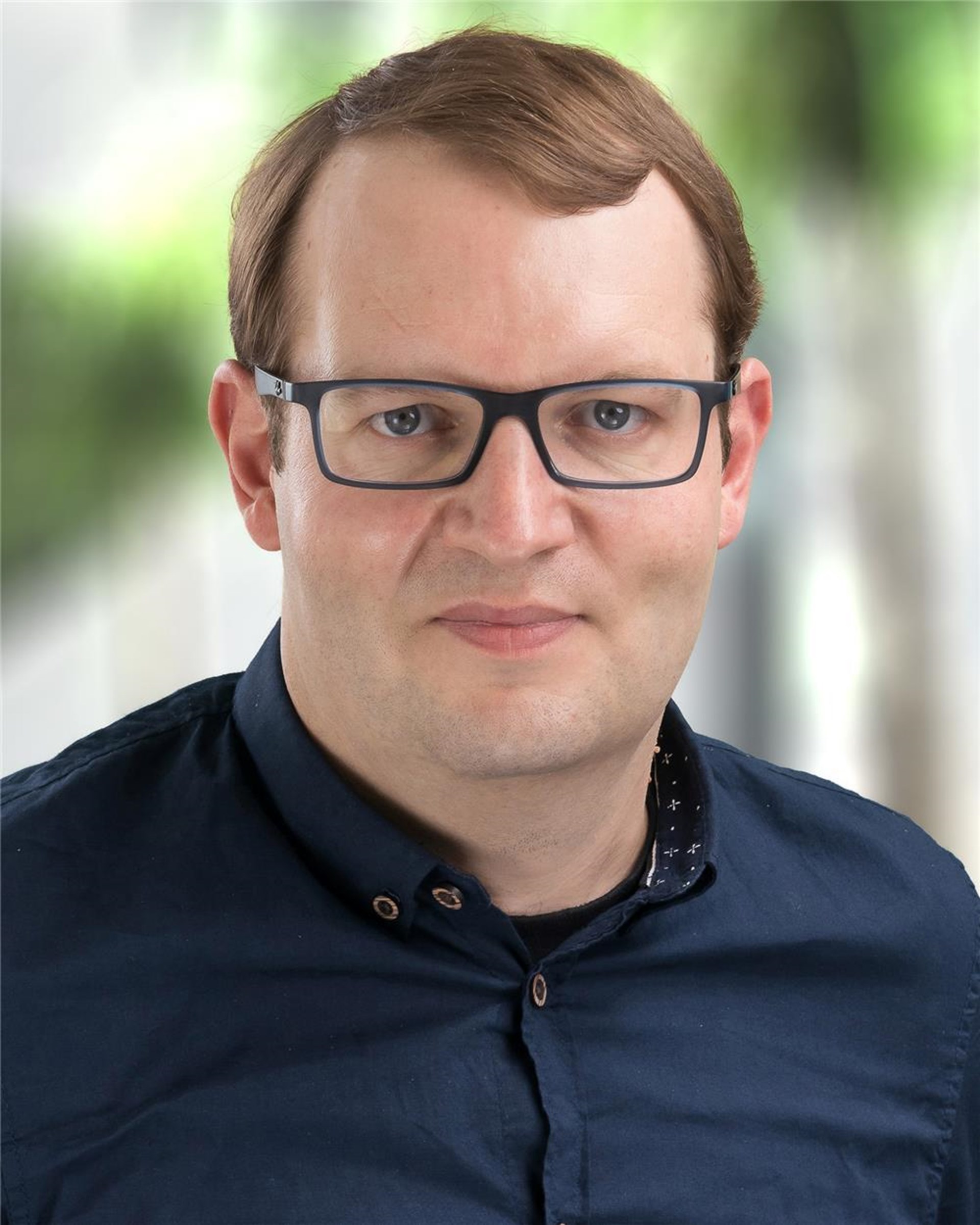 Portraitfoto von Gregor Petermann